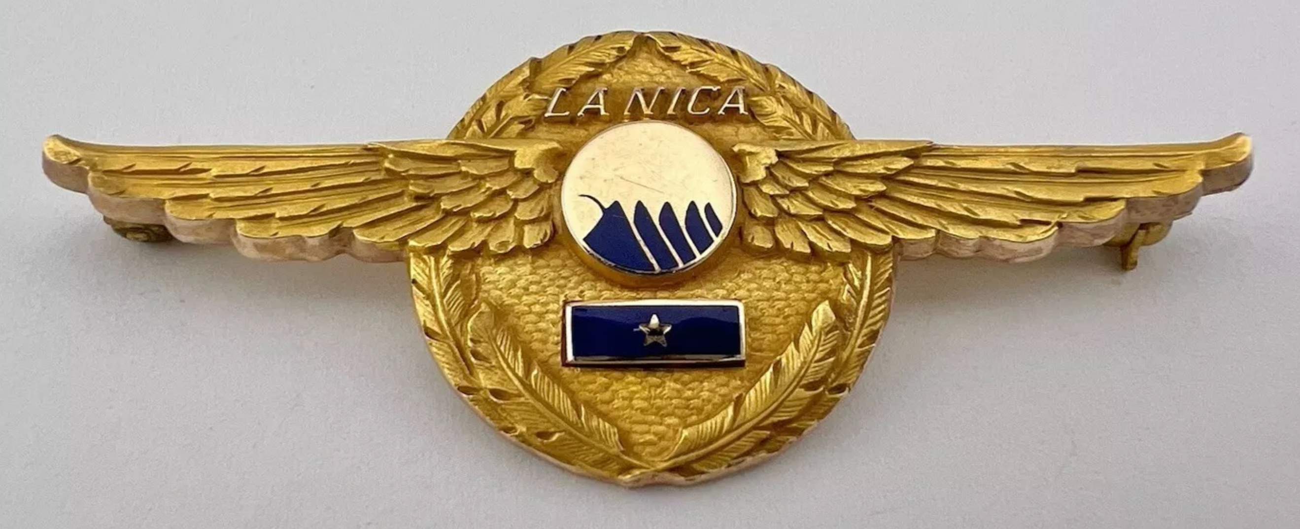 Líneas Aéreas de Nicaragua (LANICA) Pilot