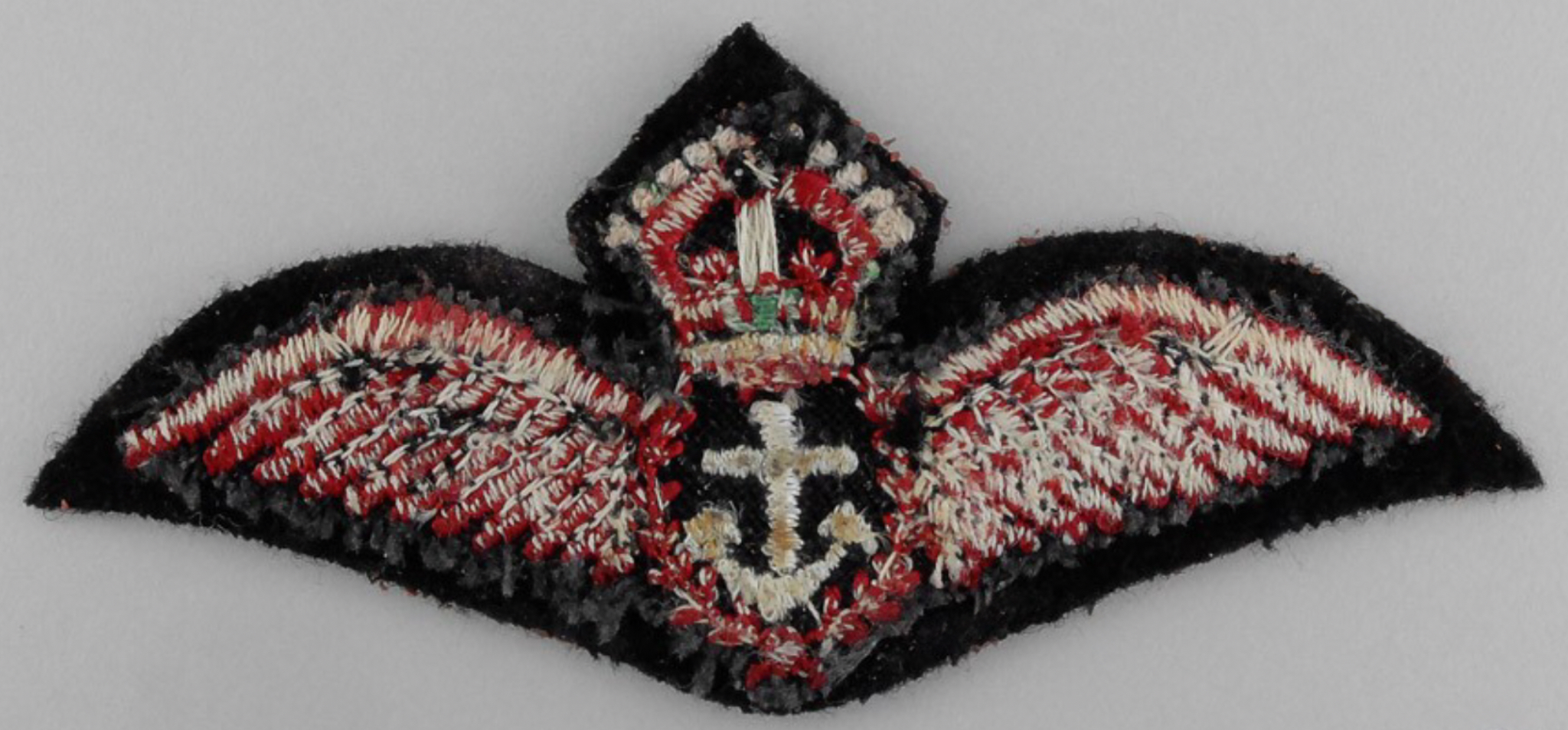 Image of Royal Canadian Naval Volunteer Reserve (RCNVR) Pilot wing