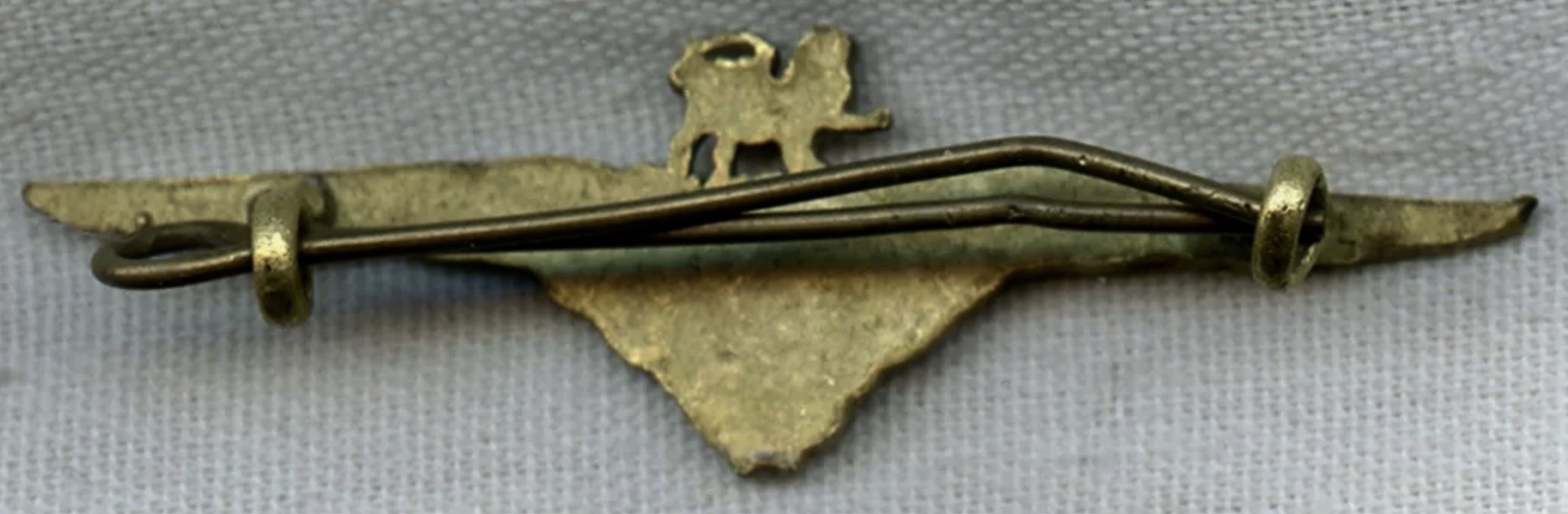 Image of British Overseas Airways Corp (BOAC) (BOA) Pilot - Unauthorized wing