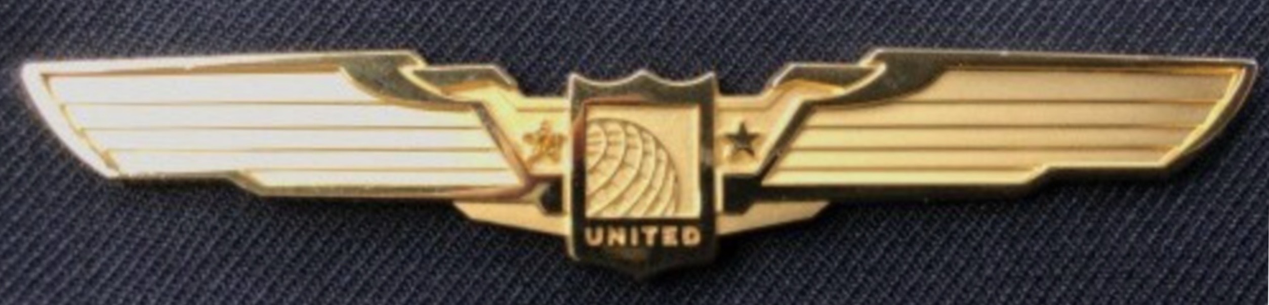 United Airlines First Officer (10 - 14 Years of Service)